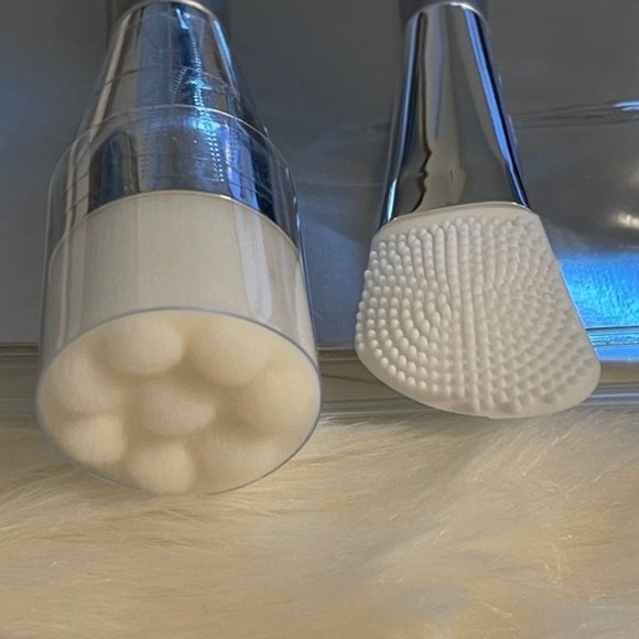 Cosmedix Skincare Brush Set - Picture 6 of 9